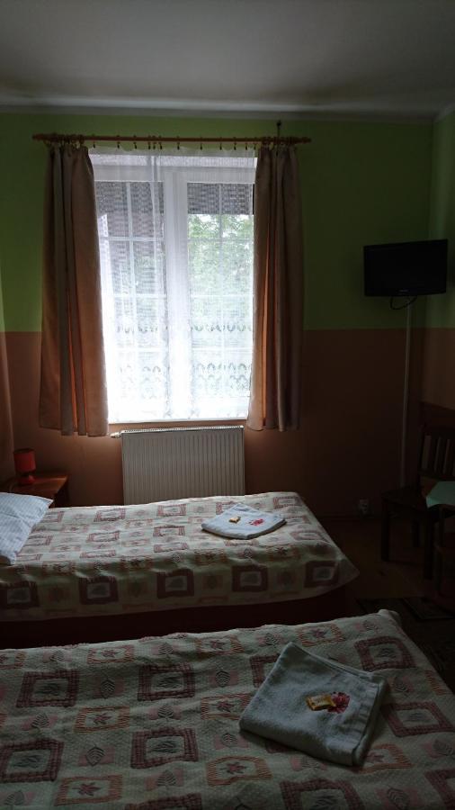Hotelik Warmia -Pensjonat, Hostel ลิดซ์บาร์ก วาร์มิงสกี ภายนอก รูปภาพ