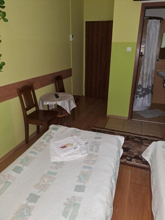 Hotelik Warmia -Pensjonat, Hostel ลิดซ์บาร์ก วาร์มิงสกี ภายนอก รูปภาพ